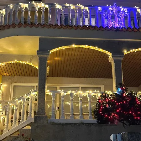 度假居 Holibai, Serenidade, Escapada Navidena De Lujo Frente Al Mar Con Privado Y Cerca De Magicas Luces De Vigo *